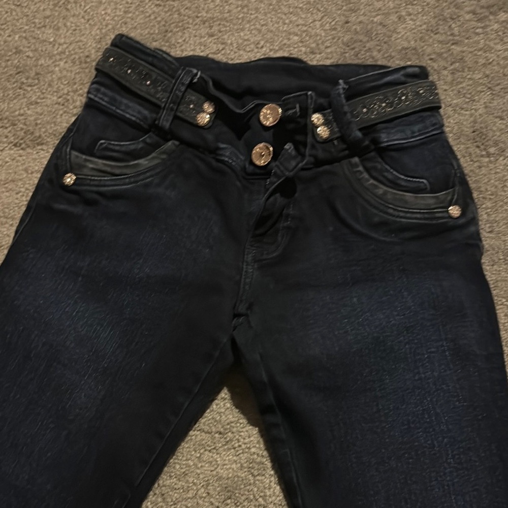 Women's Skinny Colombian Jeans in Black